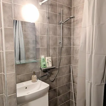 Wonderful,warm & Big In Center *