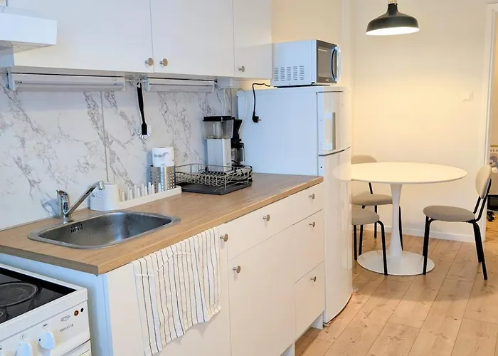 Wonderful,warm & Big In Center * Kemi